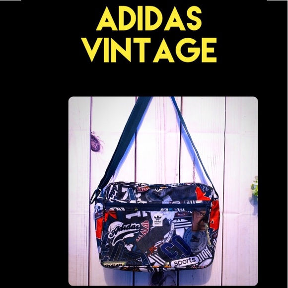 🔥🔥VINTAGE🔥🔥Excellent Adidas shoulder bag! - Picture 2 of 7
